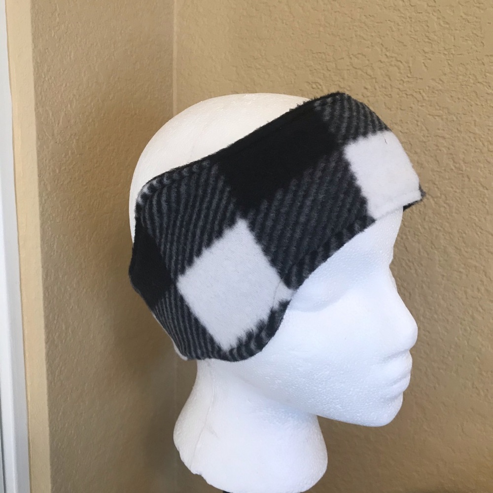 Fleece earwarmer